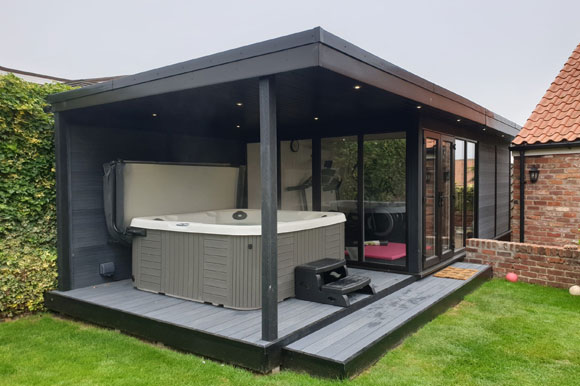 Relaxing Garden Room Hot Tub Retreat Cardiff